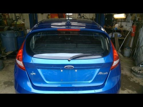 Fiesta    2011 antenna 860292