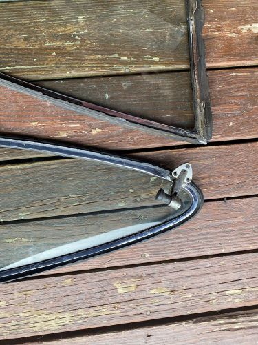 Pop out vent windows w/ latches porsche 911  912 coupe original 1968-79 g body