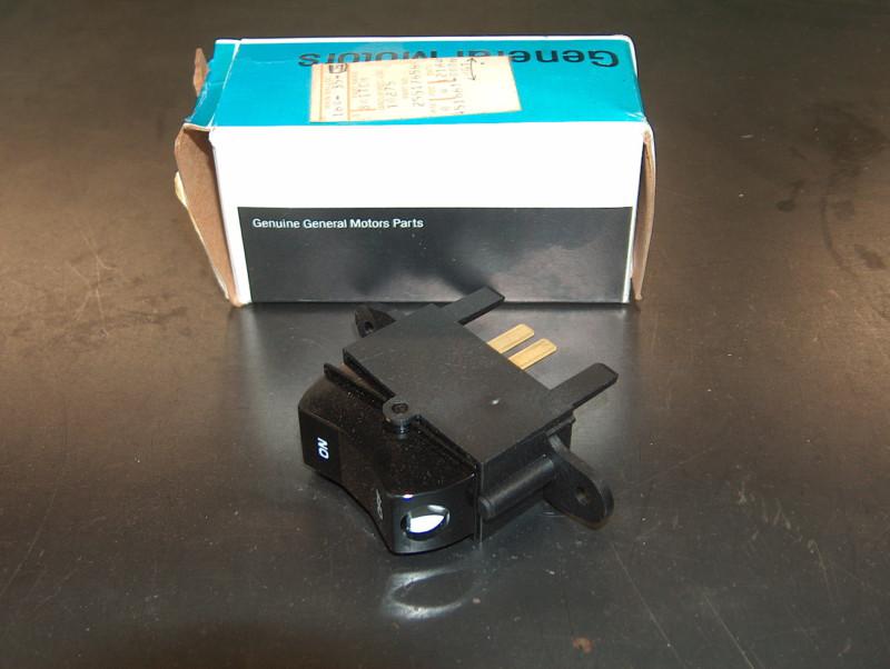 Ac delco 1984-1995 buick century gm nos interior map light & switch 