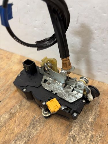 08 09 10 saturn vue right rear door latch rh-r