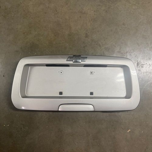 02-09 Chevrolet Trail Blazer/GMC Envoy Lift gate Trim Panel License Plate Gray, US $120.00, image 7