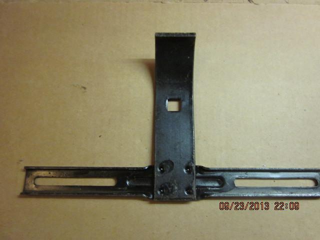 VINTAGE LICENSE PLATE BRACKET #2, US $21.99, image 2