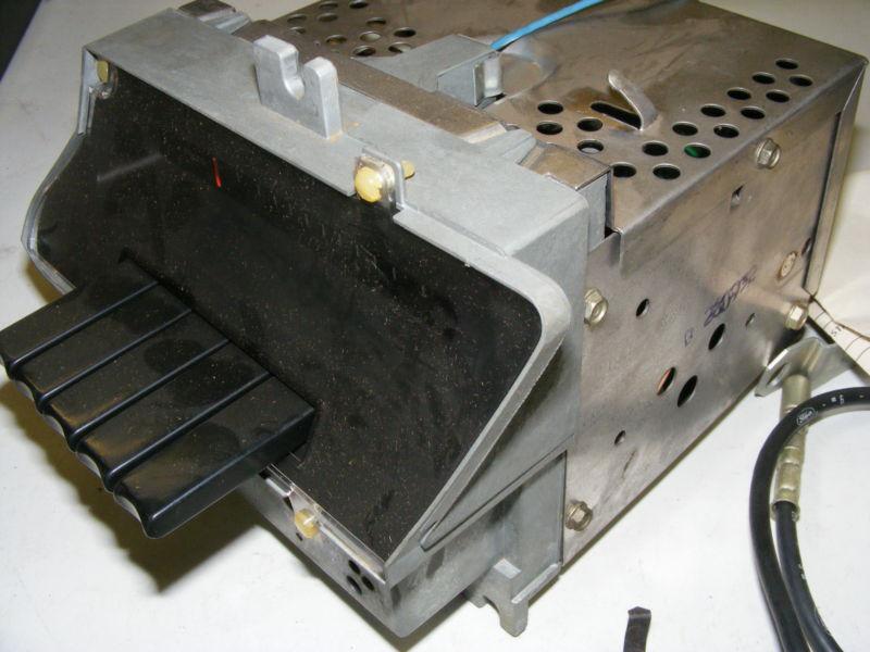 1970 FORD PASSENGER AM RADIO KIT NOS NEW D0AZ-18805-BA KNOBS/ANTI-STATIC/INSTR, US $79.99, image 2