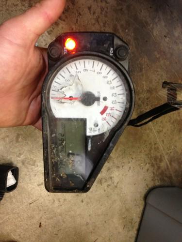 01 Gsxr 600 Gauges, US $40.00, image 2