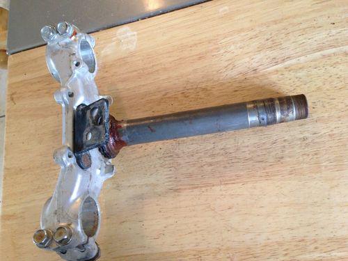 1979 79 honda xl 250 xl250 triple tree lower steering stem bracket mount