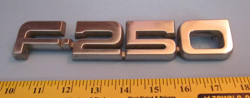 Ford f 250 factory front fender emblem f250 xlt lariat