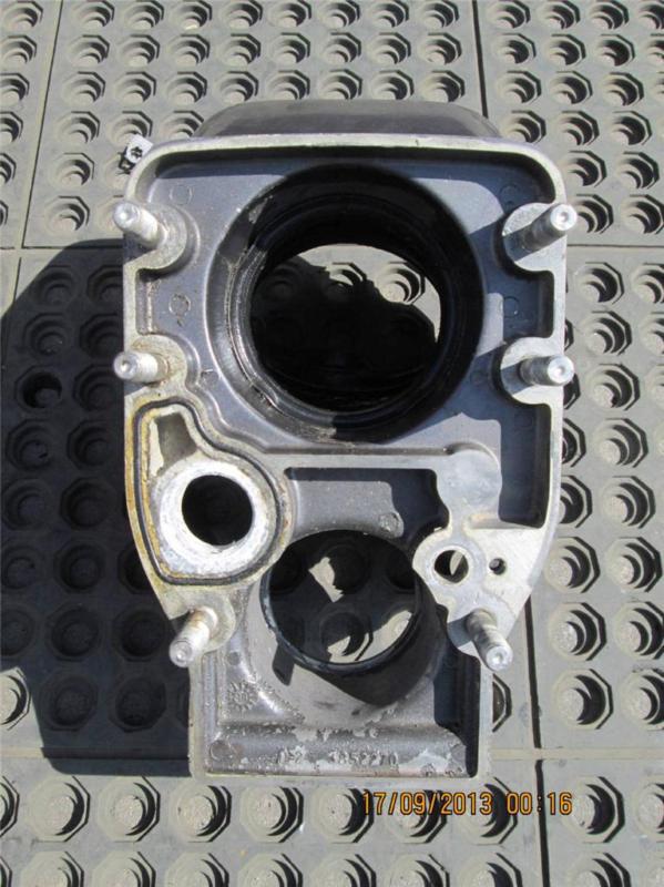 Omc cobra gimbal pivot housing     3852270    fresh water