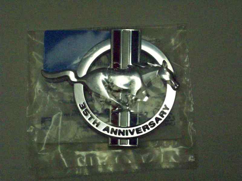 1999 ford mustang 35th anniversary emblem right side new