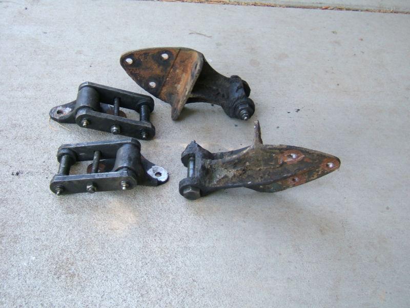 41 - 46 GM CHEVY GMC REAR LEAF SPRING BRACKETS , US $20.00, image 2