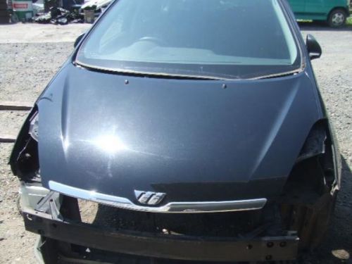 Toyota wish 2003 hood [3510500]