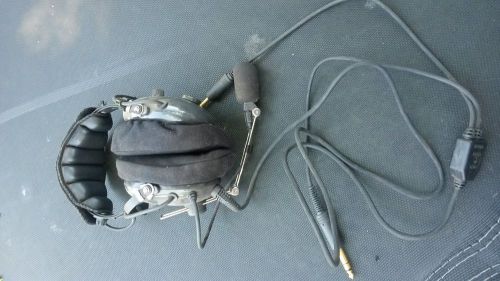 Avcomm aviation products headset