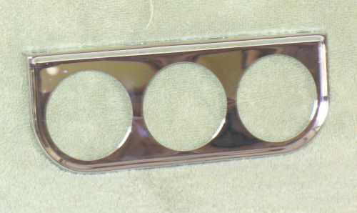 2&#039;&#039; chrome triple gauge mounting bracket