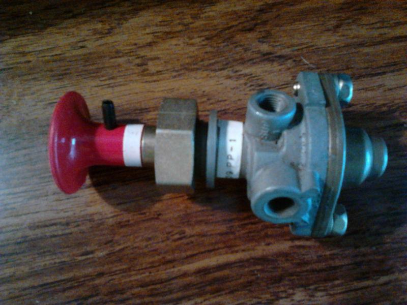 Buy Emergency Air Brake Control Switch Valve in Everett, Washington, US