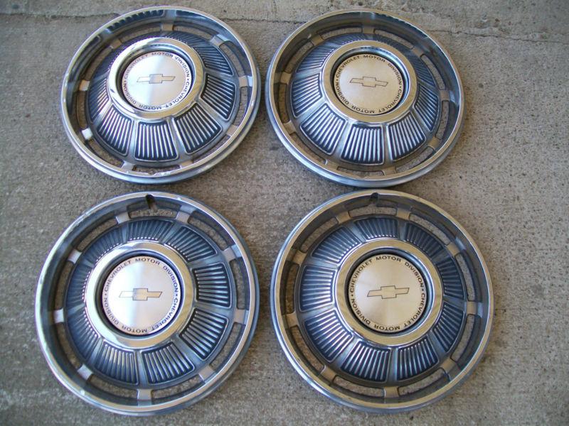 1969 chevrolet impala hubcaps