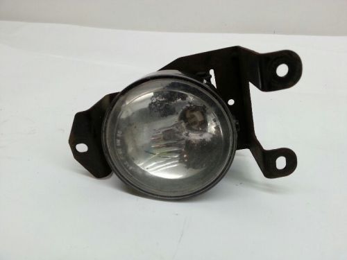 Front driver fog light fits 01 02 03 04 05 06 gmc sierra denali yukon r266719