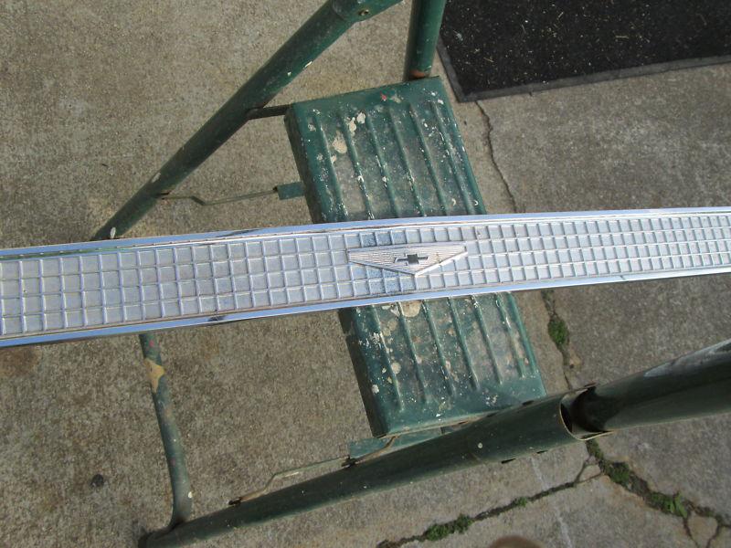 67 NOVA CHEVY II TRUNK MOULDING , US $25.00, image 3