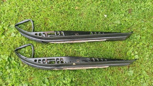 Ski doo oem plastic style skis