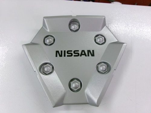 1987-93 Nissan Pathfinder center cap, US $50.00, image 2