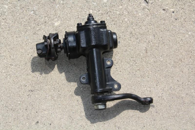 Buy '69'82 Corvette Steering Gear Box w/ Rag Joint and Pitman Arm in Des Plaines, Illinois, US