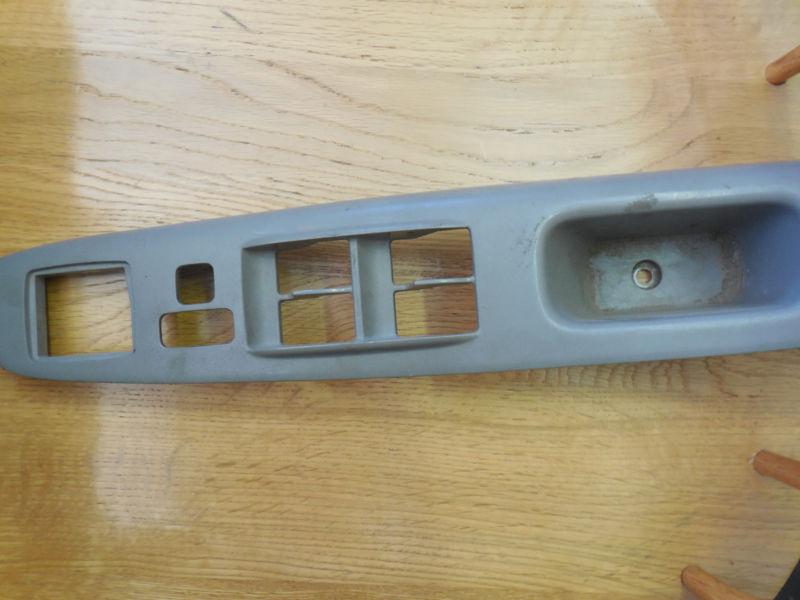 2002-2006 toyota camry power window control covering. 74232-33180.yota yard.