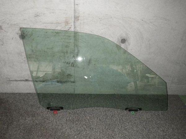 Toyota crown 2000 front right door glass [0813130]