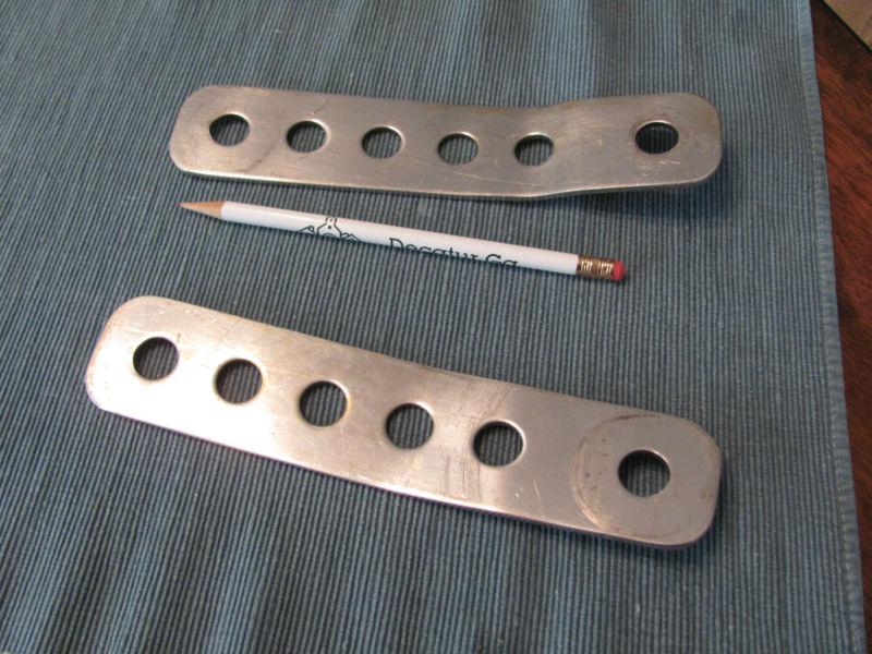 2 stainless link tangs