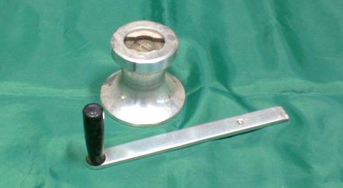 Marinium single speed winch with handle