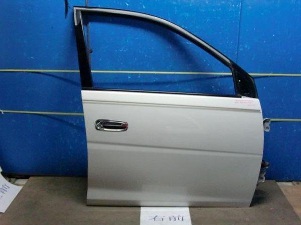 Toyota gaia 2000 front right door assembly [0013100]