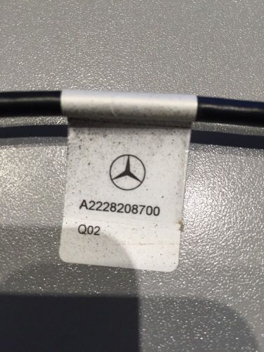 Mercedes benz media  electrical cable part# a2228208700 used