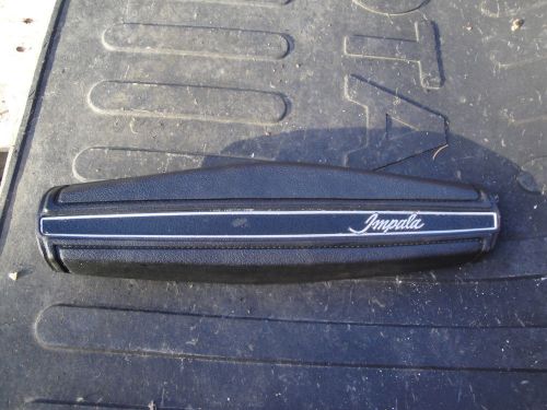 Early 1970s chevrolet impala steering wheel padded horn shroud horn button gm