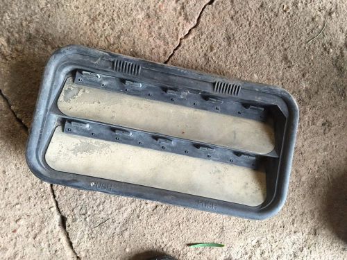 93-02 camaro z28 ss lt1 ls1 v6 rear behind the bumper vent interior vent