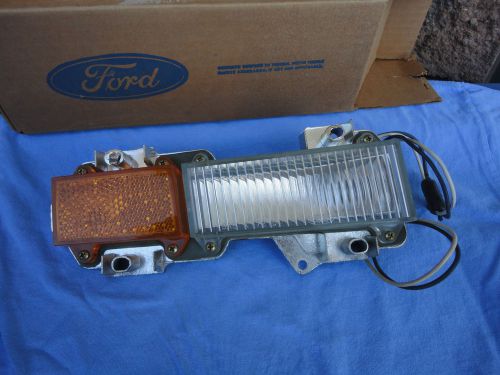 1975 1976 ford thunderbird nos front fender cornering / marker light lh
