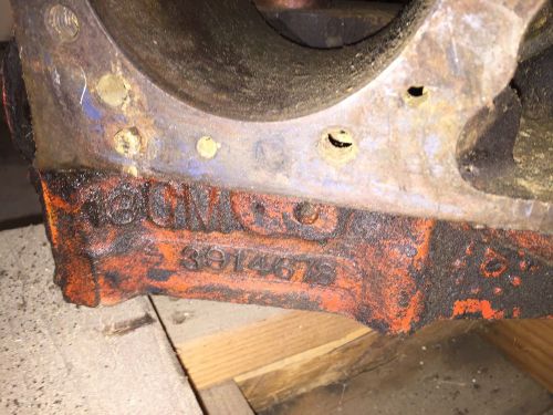 Small journal 327 small block chevy 2 bolt block 3914678 with crank shaft