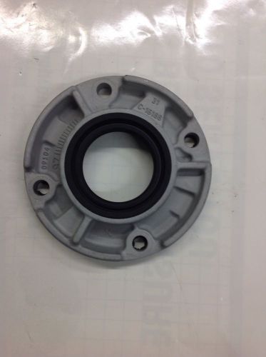 Np241c/231d transfer case bearing retainer with new seal 15547399, cast #c16188