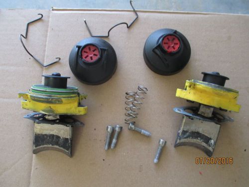 Used pair of yellow oem seadoo exhaust rave valve 787 800 both valves caps etc