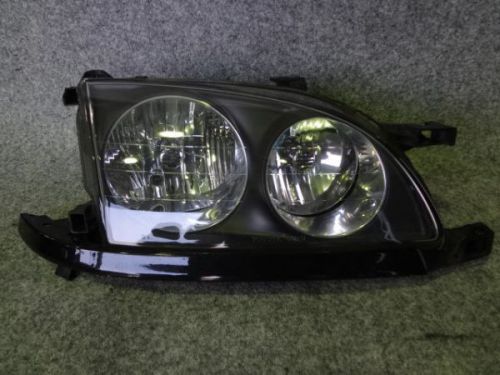 Toyota caldina 1999 right head light assembled [4810800]