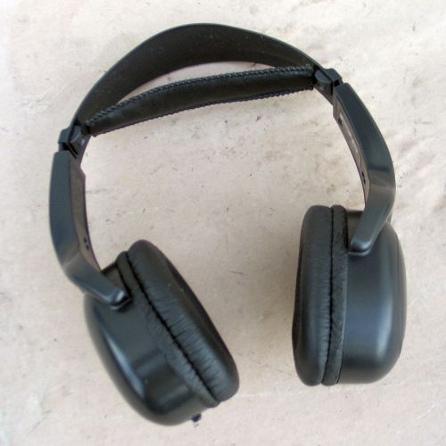 Clv-ap2000r wireless headphone for vehicles 04685936ae