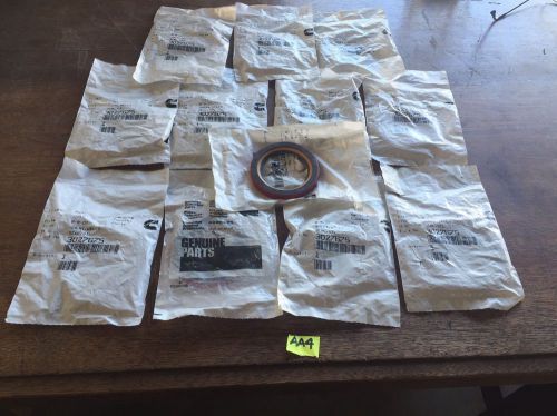 Cummins oil seal lot  12 pcs 3027675