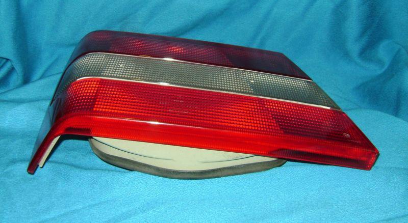 VOLVO INNER TRUNK TAIL LIGHT OEM HELLA 9133735 940 960 S90 DRIVER SIDE TRUNK, US $24.95, image 4