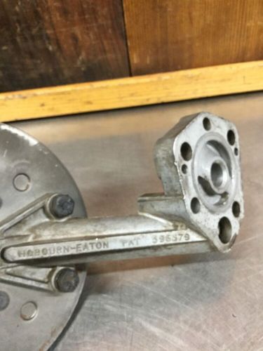 Mg mgb • original hobourn eaton oil pump + filter screen. #5975. used. kmg882