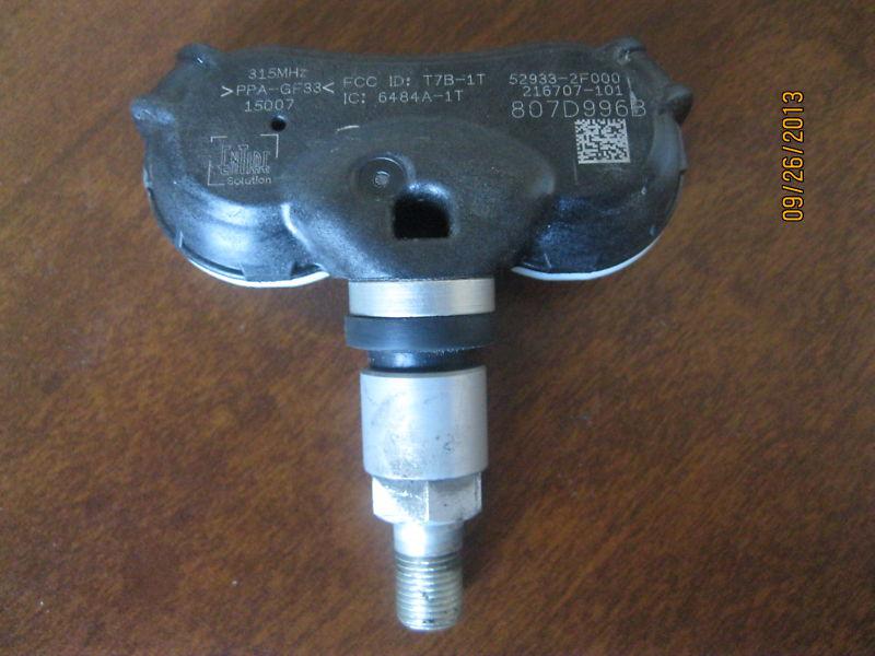 Used oem hyundai kia tpms tire pressure sensor 52933-2f000 216707-101