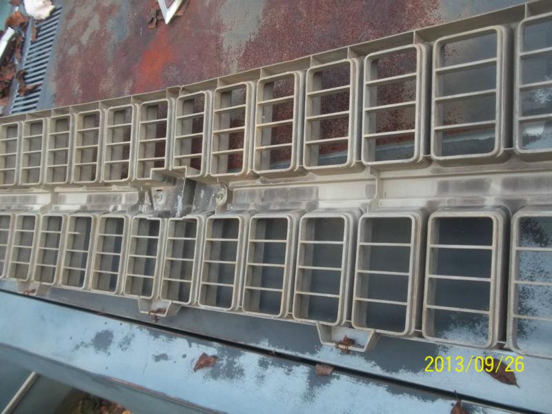 CHEVROLET TRUCK GRILL 1979 1980 1982 83 ??? PART # 140211296, US $35.00, image 9