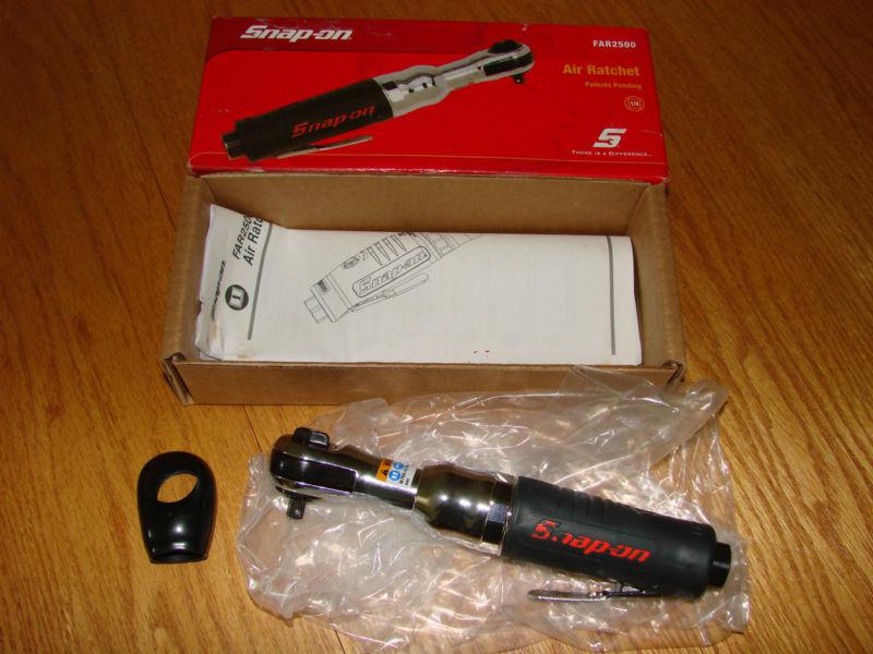 Air ratchet 1/4" drive  made by snap on 