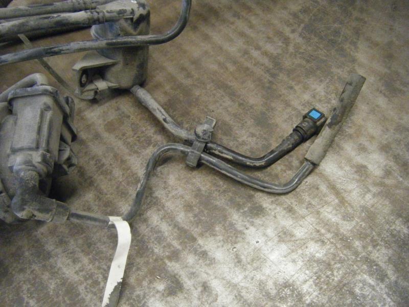 02 JEEP LIBERTY FUEL LINES GAS TANK HOSE MISC 1 3.7 14012, US $32.99, image 2