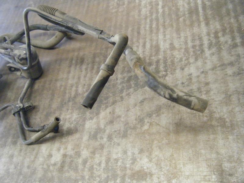 02 JEEP LIBERTY FUEL LINES GAS TANK HOSE MISC 1 3.7 14012, US $32.99, image 3