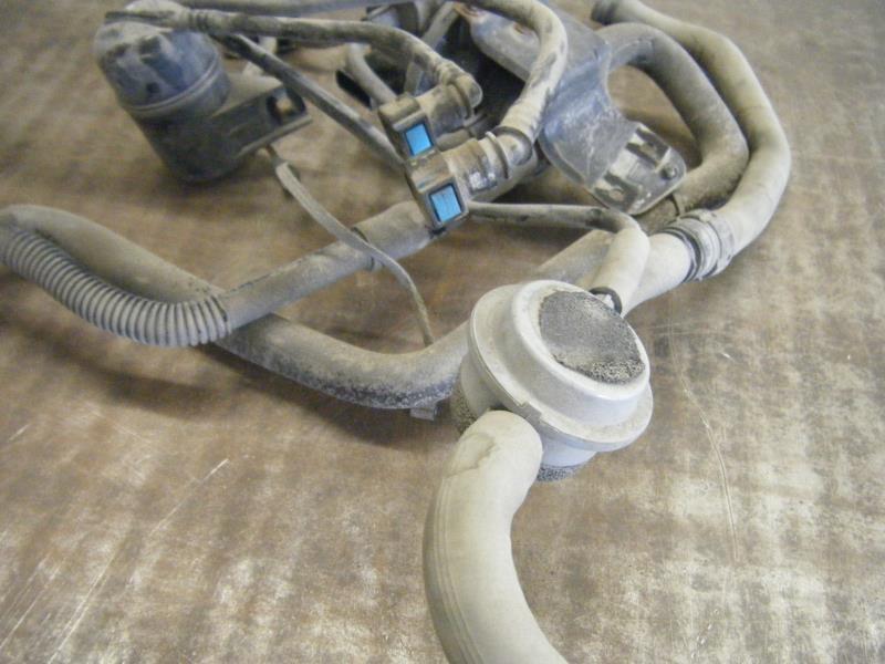 02 JEEP LIBERTY FUEL LINES GAS TANK HOSE MISC 1 3.7 14012, US $32.99, image 4