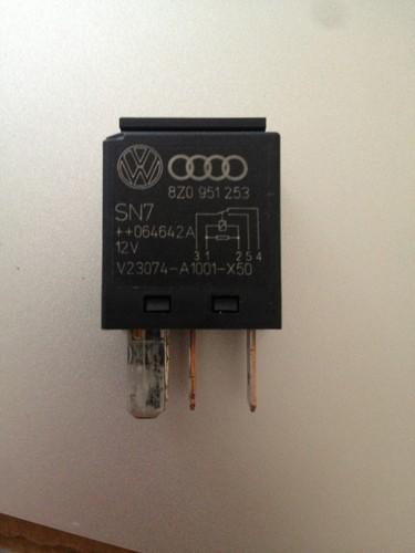 Audi a4 s4 b6 b7 relay 395 8z0 951 253