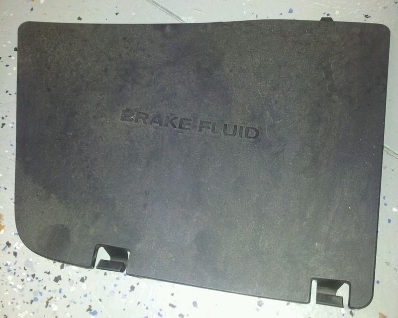 Find Brake fluid cover for 2007 and up Infiniti G35 and G37 in Oakland