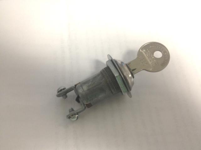 Nos 1968 1969 1970 corvette alarm switch w/ briggs & stratton key 68 69 70