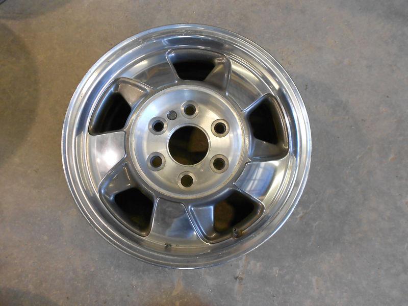 1 factory 16" chevy aluminum wheel 6 on 5.5 99-02